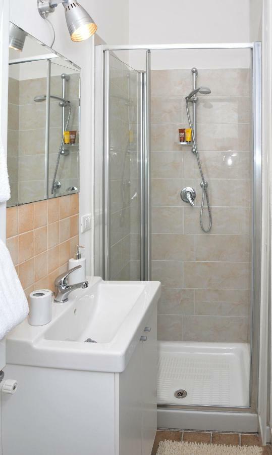 Apartment Close To Vatican Museums And To Metro Rome Buitenkant foto